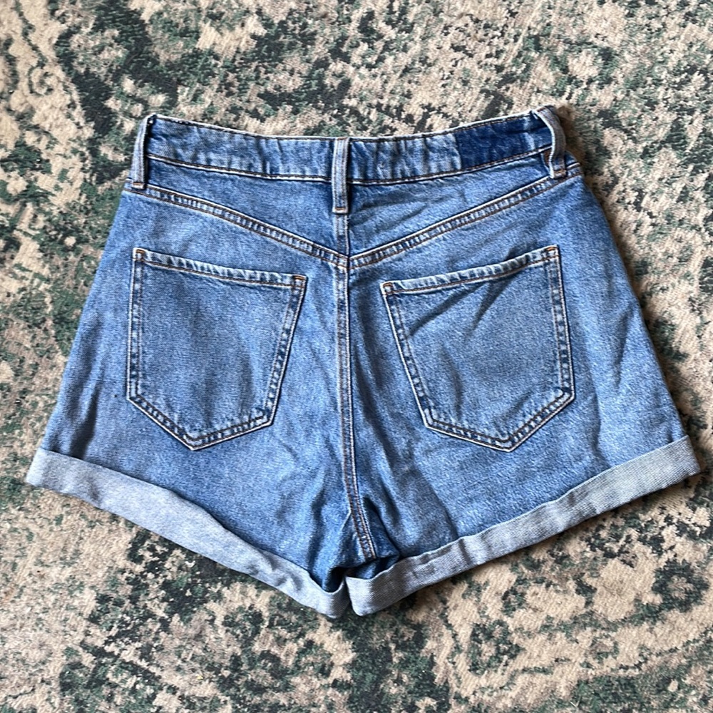 DYNAMITE high waisted cuffed jeans shorts medium wash